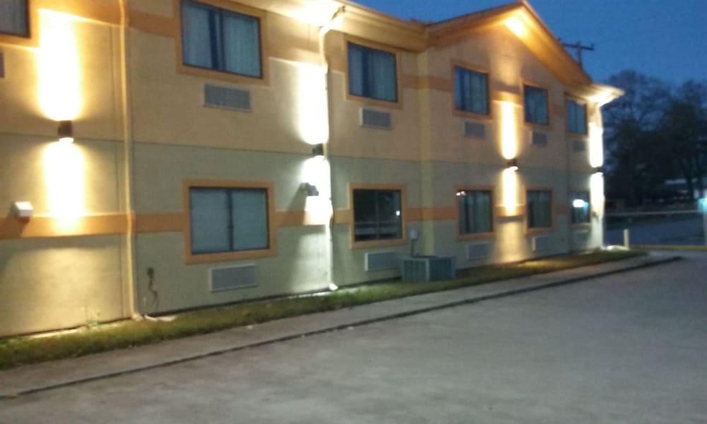 Surestay Studio By Best Western Conroe Downtown Eksteriør billede