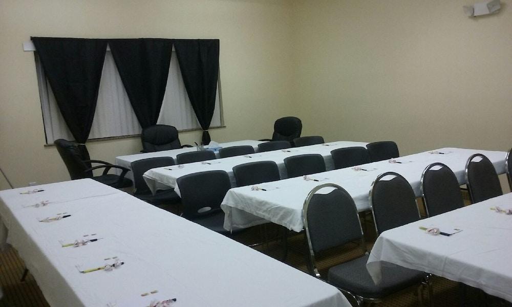 Surestay Studio By Best Western Conroe Downtown Eksteriør billede
