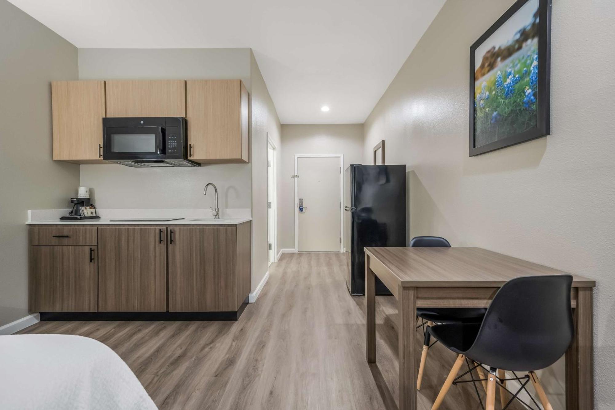 Surestay Studio By Best Western Conroe Downtown Eksteriør billede